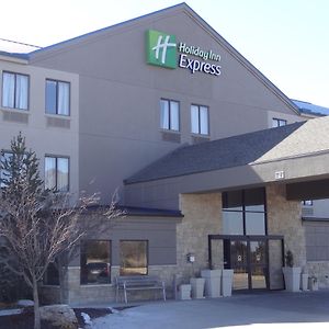 Holiday Inn Express Hotel Kansas City - Bonner Springs By Ihg Exterior photo