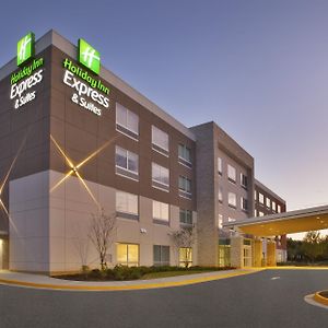 Holiday Inn Express And Suites South Hill By Ihg Exterior photo