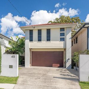 Large House 7 Mins From Airport Villa Brisbane Exterior photo