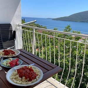 Sea View And Family Friendly Home Herceg Novi Exterior photo