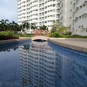 King Bed Deluxe- Cozy & Stylish Place In The Metro Aparthotel Manila Exterior photo