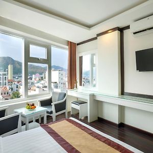 Minh Tuyet Luxury Hotel Nha Trang Exterior photo