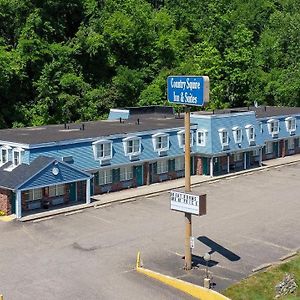 Country Squire Inn And Suites Coshocton Exterior photo