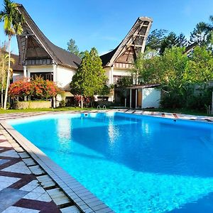 Hotel Toraja Prince Tobonga Exterior photo