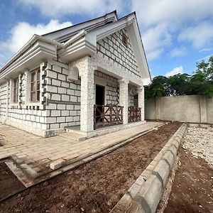 Terrapin Village And Hostel Pwani Mchangani Exterior photo