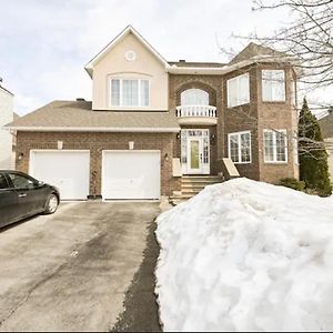 Leila'S Place-Basement Apartment In Private Home Gatineau Exterior photo