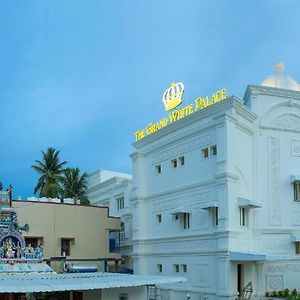 The Grand White Palace Hotel Sirkazhi Exterior photo