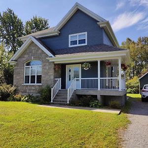 Chalet Chez Divine! Villa Trois-Rivieres Exterior photo