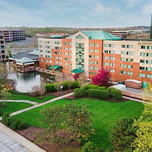 Elimwood Hotel A Ramada Maryland Heights Exterior photo