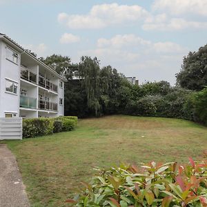 Flat 5 Fairwinds Apartment Poole Exterior photo