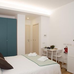 A Due Passi Da San Pietro Bed & Breakfast Rome Exterior photo