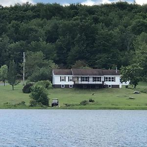 Private Lake House In Monticello Villa Exterior photo