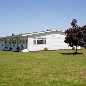 The Breeze Motel Wolfville Exterior photo