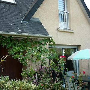 Chambre Chez L'Habitant Vue Sur Jardin, Parking Le Rheu Exterior photo