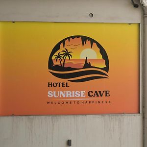 Hotel Sunrise Cave Surat Exterior photo