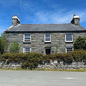 Charming, Spacious Farm House By Harlech Beach Villa Llanfair Exterior photo