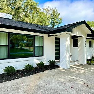 The Demon Deacon Den - Buenavista Villa Winston-Salem Exterior photo