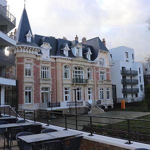 Domitys Le Parc Des Aubiers Aparthotel Poissy Exterior photo