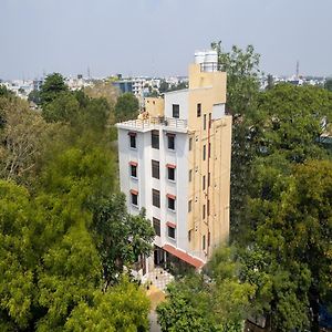 Hotel Vinayaga Tiruppur Exterior photo