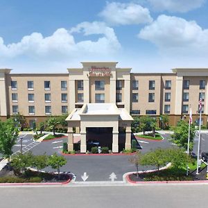 Hampton Inn & Suites Madera Exterior photo