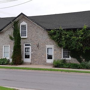 Stone Carriage House Villa Picton Exterior photo