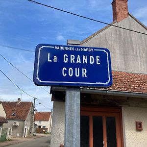 Logis Cote Cour Villa Varennes-les-Narcy Exterior photo