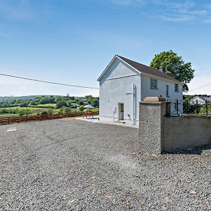 3 Bed In New Quay 78386 Villa Llandyssiliogogo Exterior photo