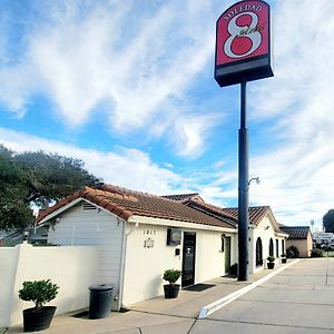 Soledad Motel 8 Exterior photo