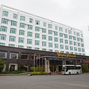 Van Phat Riverside Hotel Can Tho Exterior photo