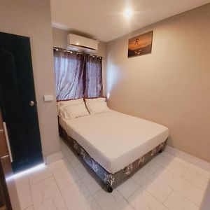 Double Bed Apartment Nadi Exterior photo