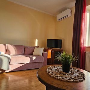 Best Two Room Apartment Mukacheve Exterior photo