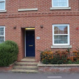 Anchors Away By The Sea Apartment Harwich Exterior photo