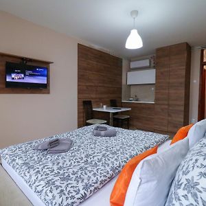 Studio Apartments Maksimovic Nis Exterior photo