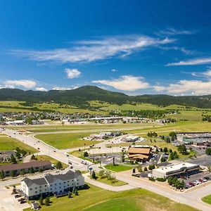 Fairfield Inn & Suites By Marriott Spearfish Exterior photo