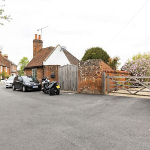 Luxury Apartment, The Barn, Cookham Exterior photo