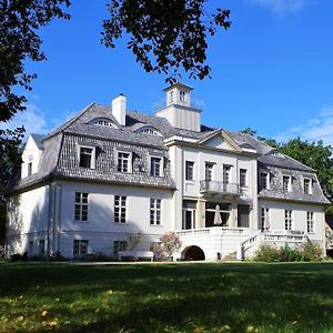 Schloss Selchow - Villa Am See - 60 Min Von Berlin Zentrum Exterior photo