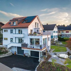 Cosy 1-Bedroom Rooftop Apartment Gossau  Exterior photo