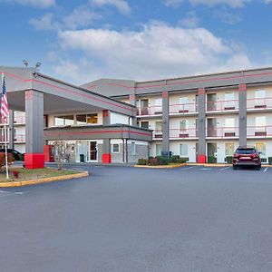 Super 8 By Wyndham Kingsport Motel Exterior photo