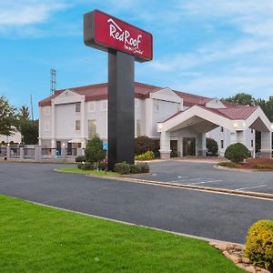 Red Roof Inn & Suites Newnan Exterior photo