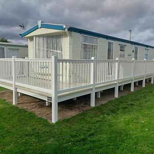 8 Berth Caravan Tp49 On The Golden Palm Chapel St Leonards Apartment Skegness Exterior photo