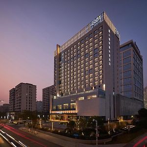 Four Points By Sheraton Jiaxing Hotel Exterior photo