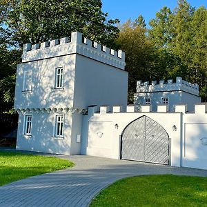 Basztogrod Bed & Breakfast Sanok Exterior photo