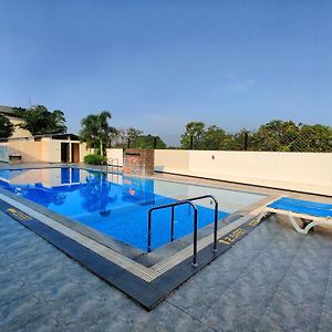 Lion Signature Family Resort Sasan Gir Exterior photo