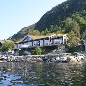 Smastranda Fjord Lodge Aheim Exterior photo