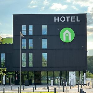 Campanile Belfort Montbeliard - Gare La Jonxion. Hotel Meroux Exterior photo