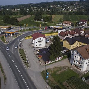 Guesthouse "Ines" Doboj Exterior photo