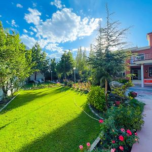 Taaj Residence Skardu Exterior photo