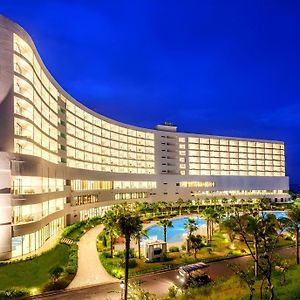 Selectum Noa Resort Cam Ranh Exterior photo