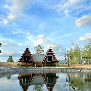 บ้านไร่ชายทุ่ง Kanchanaburi Exterior photo