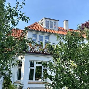 Villa Apartment With Sea View Copenhagen Exterior photo